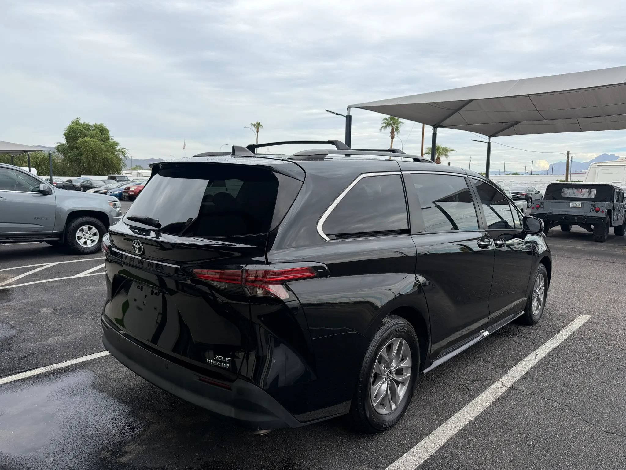 Used 2022 Toyota Sienna XLE w/ XLE Plus Package FWD image 11