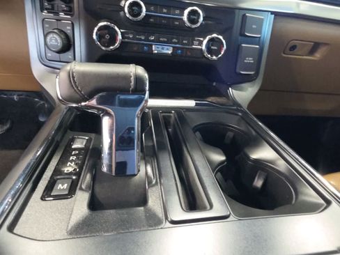 Certified 2022 Ford F150 Lariat AWD/4WD image 23