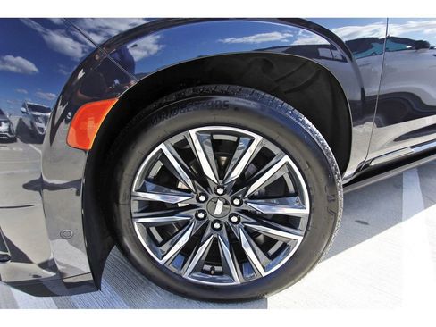 Used 2023 Cadillac Escalade ESV Sport Platinum image 32