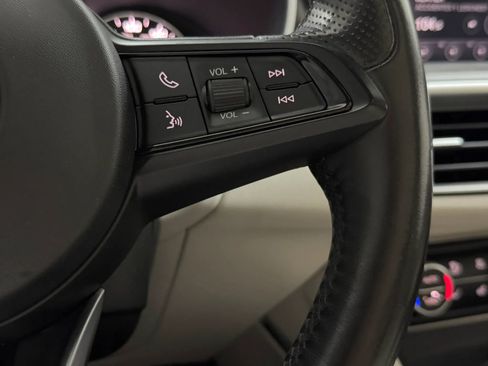 Used 2020 Alfa Romeo Stelvio Ti w/ Nero Edizione AWD/4WD image 19