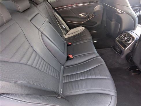 Used 2018 Mercedes-Benz S 560 4MATIC Sedan image 21