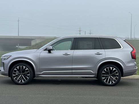 New 2026 Volvo XC90 B6 Ultra w/ Protection Package image 6