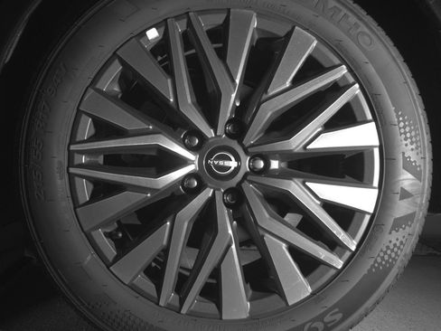 Used 2025 Nissan Altima 2.5 SV image 14