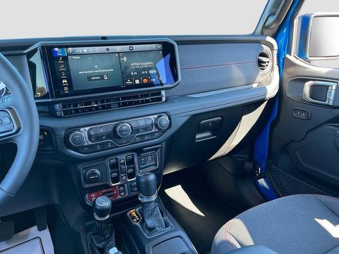 Certified 2026 Jeep Wrangler Unlimited Rubicon w/ Safety Group image 22