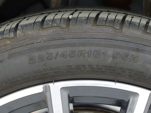 Used 2024 BMW 430i Convertible w/ Convenience Package image 48