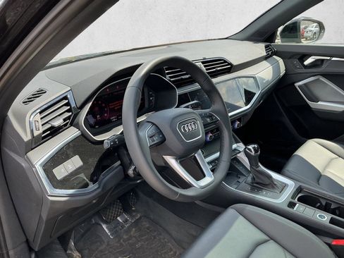 Used 2025 Audi Q3 2.0T Premium w/ Convenience Package AWD/4WD image 10