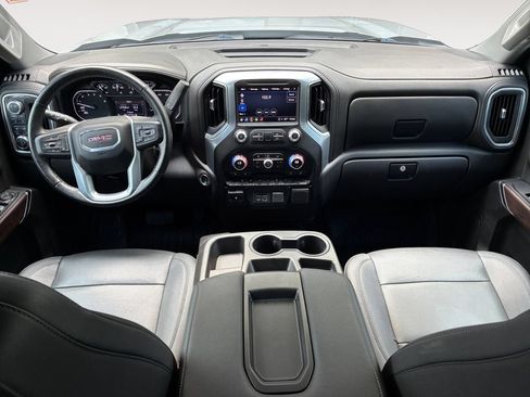 Used 2022 GMC Sierra 1500 SLT w/ X31 Off-Road Package AWD/4WD image 10