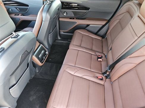 New 2026 Lincoln Nautilus Reserve image 28