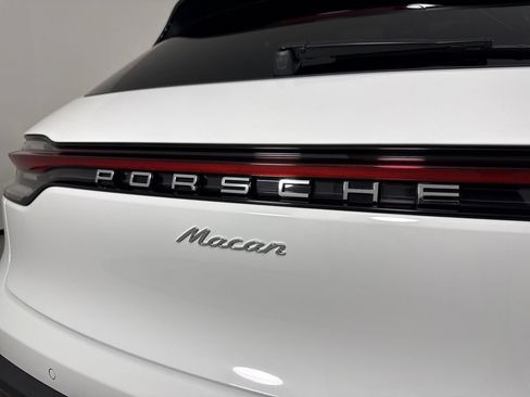 Certified 2026 Porsche Macan Turbo AWD/4WD image 19