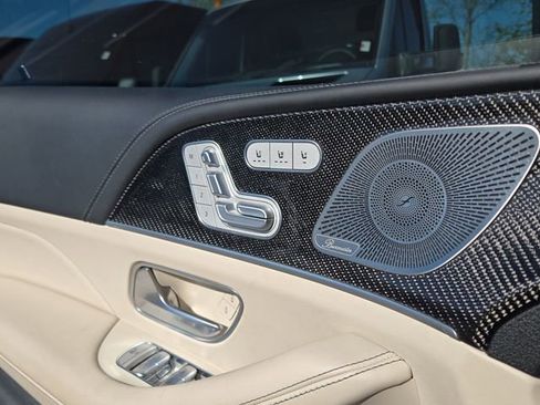 Used 2022 Mercedes-Benz GLS 63 AMG 4MATIC w/ Warmth & Comfort Package image 23