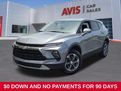 Used 2025 Chevrolet Blazer LT FWD image 1
