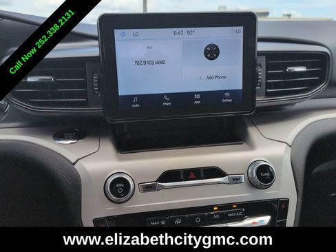 Used 2023 Ford Explorer XLT AWD/4WD image 11
