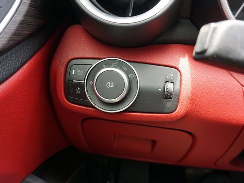 Used 2021 Alfa Romeo Giulia Ti w/ Nero Edizione RWD image 5