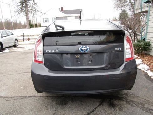 Used 2015 Toyota Prius Four image 33