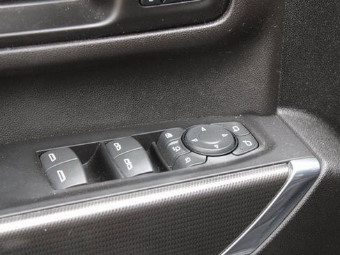 Used 2022 GMC Sierra 2500 AT4 w/ AT4 Preferred Package image 22