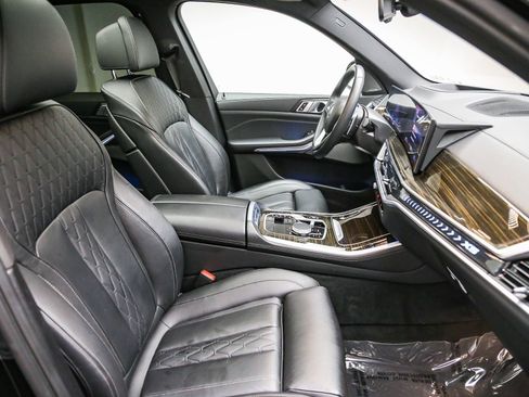 Used 2024 BMW X5 xDrive40i w/ Premium Package AWD/4WD image 17