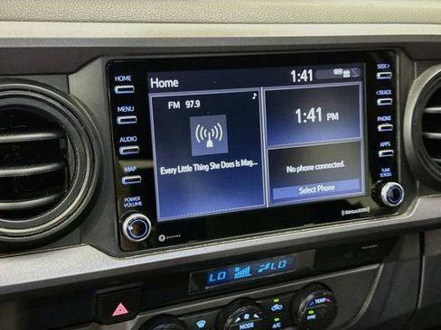 Used 2021 Toyota Tacoma TRD Off-Road AWD/4WD image 14