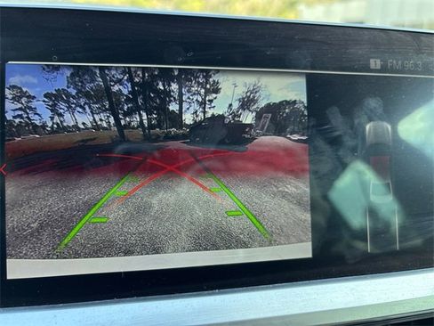 Used 2022 BMW 330i Sedan w/ Driving Assistance Package image 6