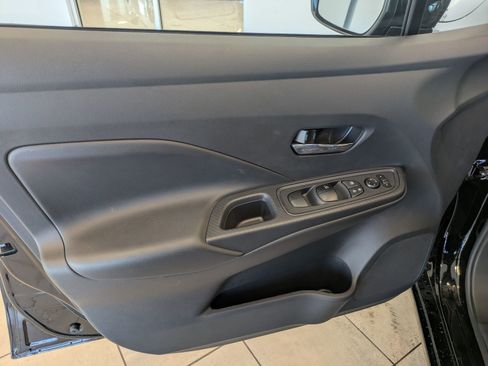 New 2025 Nissan Versa SV w/ Trunk Package FWD image 9