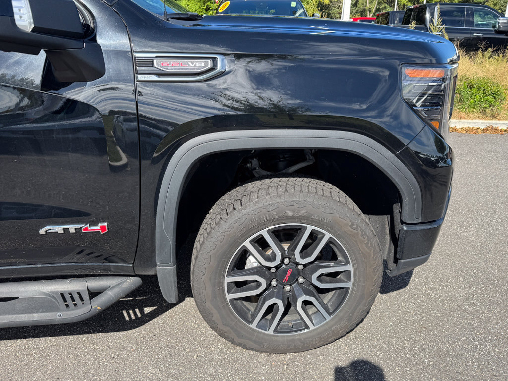 Used 2026 GMC Sierra 1500 AT4 w/ AT4 Premium Package AWD/4WD image 9
