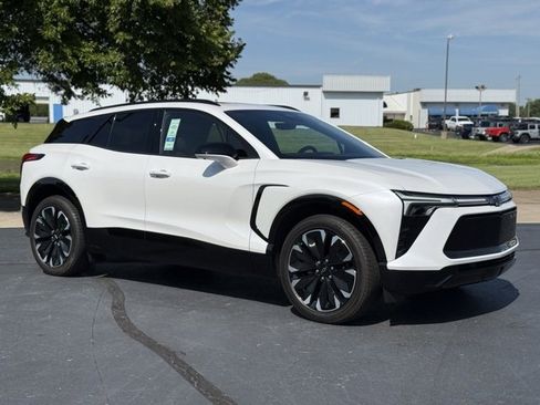New 2025 Chevrolet Blazer EV RS image 1