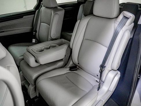 Used 2024 Honda Odyssey EX-L image 37