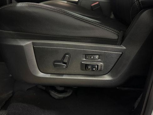 Used 2018 RAM 2500 Laramie w/ Convenience Group AWD/4WD image 33