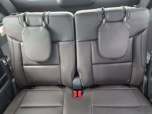 New 2026 Ford Explorer Platinum image 16