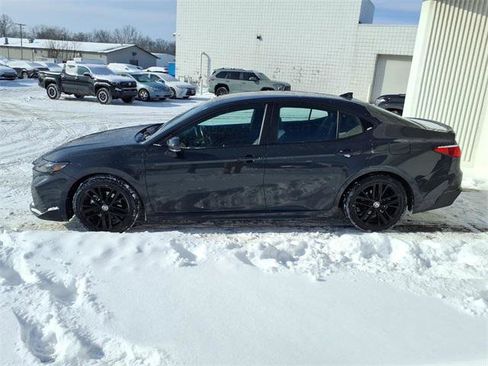 Certified 2025 Toyota Camry SE image 17