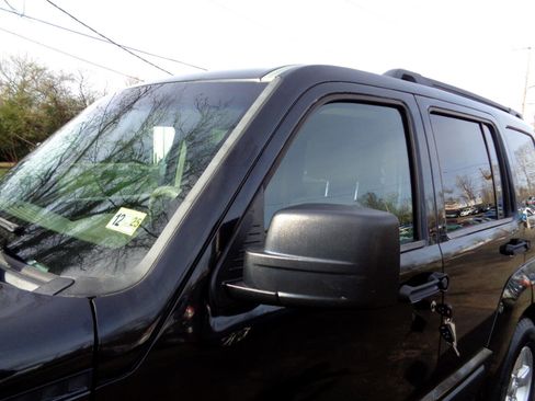 Used 2010 Jeep Liberty Sport w/ Popular Equipment Group image 11