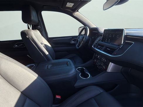 Used 2024 Chevrolet Tahoe Z71 w/ Luxury Package image 23