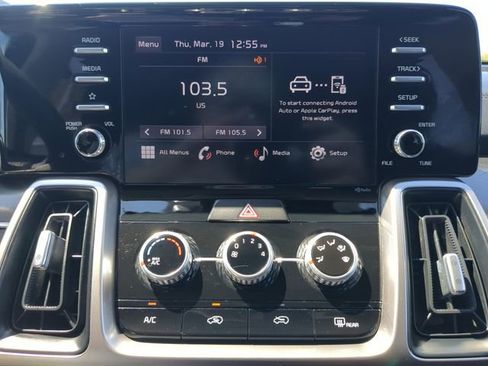 Used 2023 Kia Sorento LX FWD image 23