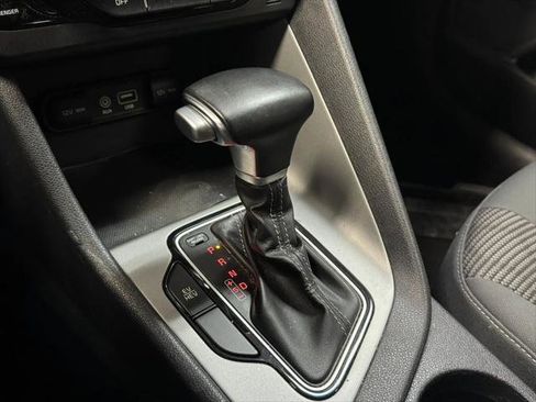 Used 2019 Kia Niro LX image 22