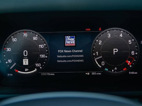 New 2026 Land Rover Defender 110 X-Dynamic SE image 25