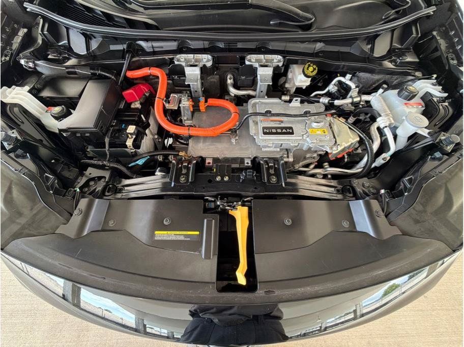 Used 2023 Nissan Ariya FWD image 32