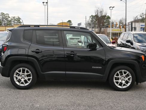 Used 2020 Jeep Renegade Latitude image 15