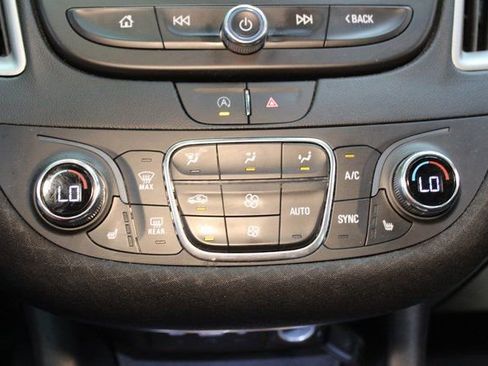 Used 2023 Chevrolet Malibu LT image 22