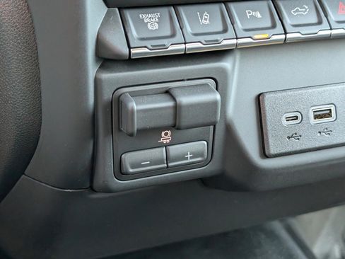 Used 2026 GMC Sierra 2500 Pro w/ 1SA Pro Safety Plus Package AWD/4WD image 26