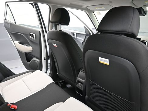 New 2026 Hyundai Venue SEL image 15