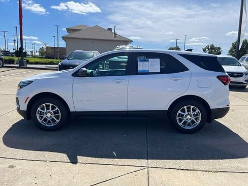 Certified 2024 Chevrolet Equinox LS w/ LS Convenience Package AWD/4WD image 7