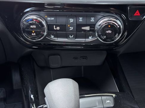 New 2026 Chevrolet Trax LT FWD image 15