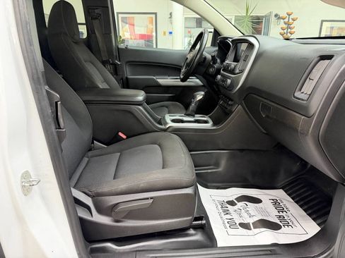 Used 2022 Chevrolet Colorado LT w/ Fleet Safety Package RWD image 14
