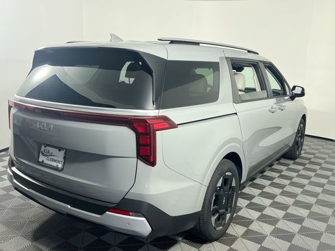 New 2026 Kia Carnival EX FWD image 2