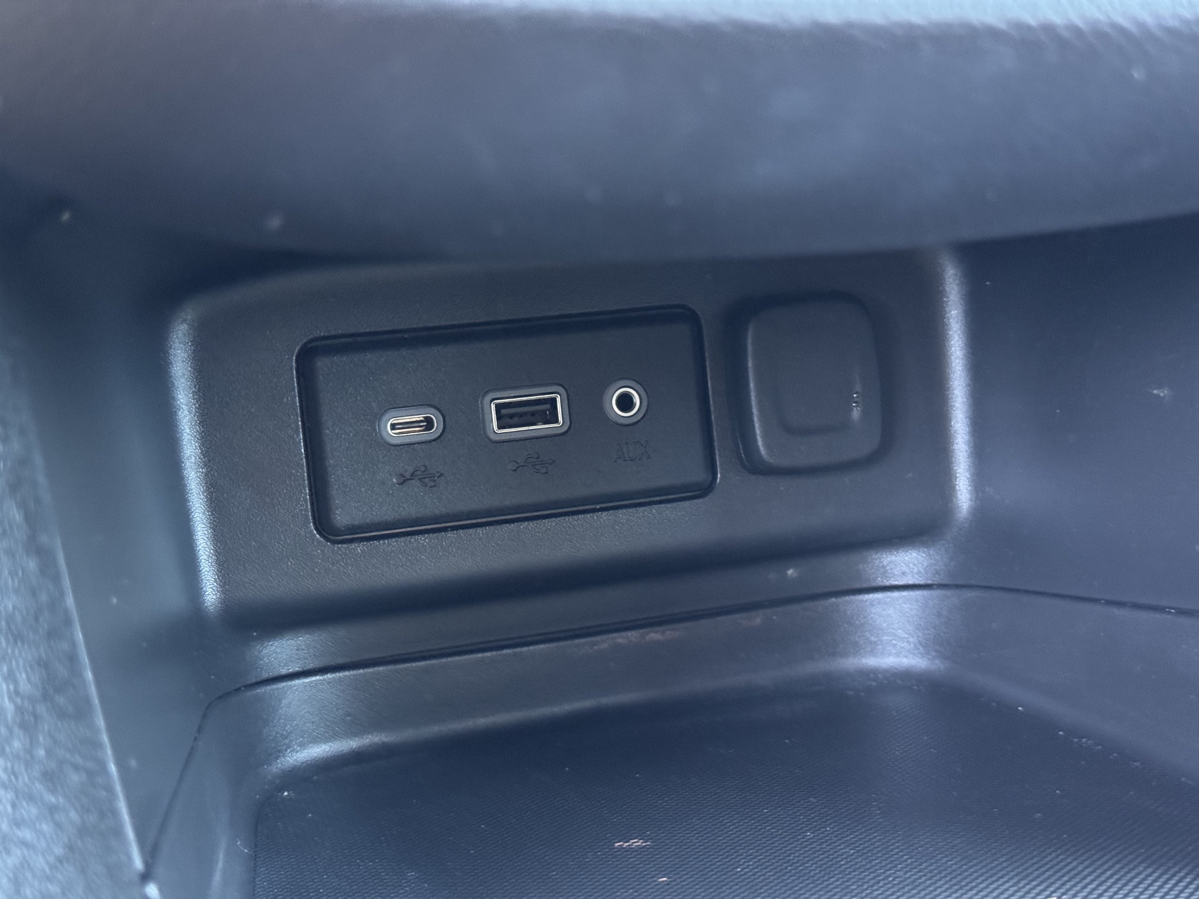 Certified 2023 Chevrolet Equinox LT AWD/4WD image 30