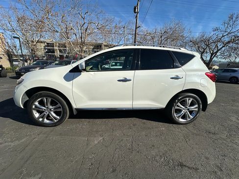 Used 2010 Nissan Murano LE w/ Navigation Pkg image 8