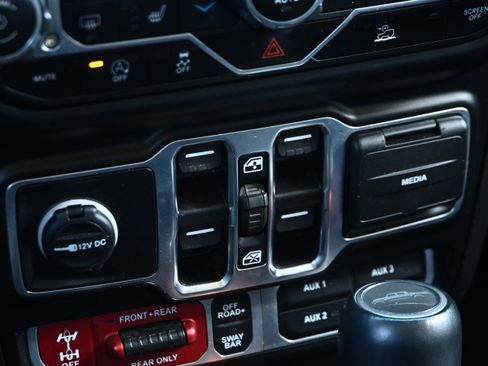 Used 2022 Jeep Gladiator Rubicon w/ LED Lighting Group image 20