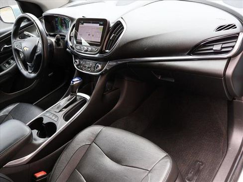 Used 2018 Chevrolet Volt Premier w/ Driver Confidence Package FWD image 26