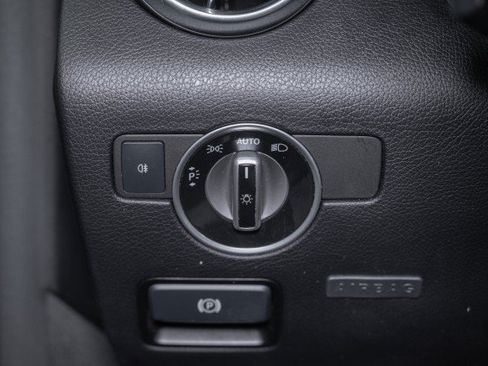 Certified 2015 Mercedes-Benz SLK 250 image 18