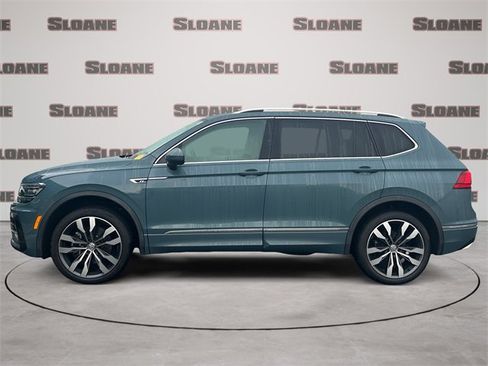 Used 2021 Volkswagen Tiguan SEL Premium R-Line image 2