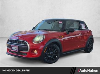 Used 2018 MINI Cooper 2-Door Hardtop FWD video 1
